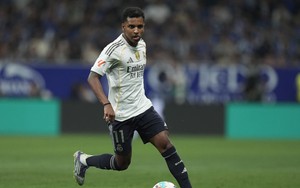 Rodrygo viết lại luật chơi
