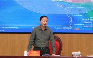 Phó Thủ tướng Trần Hồng Hà: Người dân vùng bão ảnh hưởng không ra đường từ 11 giờ đến 18 giờ ngày 25/8