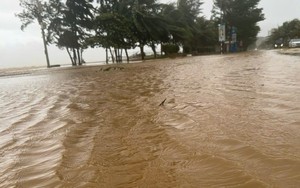 Mực nước trên các sông lên cao, Thanh Hóa liên tiếp phát lệnh báo động trên các sông