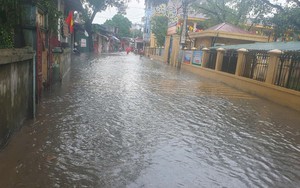 Hà Nội mưa to làm mực nước sông Nhuệ, sông Đáy lên mức báo động I