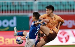 Cầu thủ cao nhất trong lịch sử đội tuyển Việt Nam có gì đặc biệt?