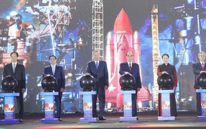 Tổng Bí thư và Thủ tướng Khai mạc Triển lãm "80 năm Hành trình Độc lập - Tự do - Hạnh phúc"