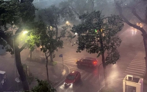 Cảnh báo mưa dông tại Hà Nội, lũ và mưa lớn ở nhiều khu vực