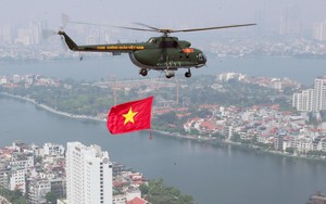 Chiêm ngưỡng dàn máy bay diễn tập trên bầu trời Hà Nội chuẩn bị cho sự kiện A80