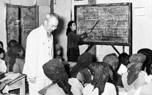 Cách mạng Tháng Tám: Sự phục hưng của một nền văn hóa dân tộc đầy tự hào