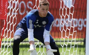 Thủ môn cho mượn của MU cứu thua ngoạn mục, liệu Ruben Amorim có để mắt?