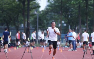 Trọng tài giúp V-League nâng tầm, cần trân trọng 'vua áo đen'