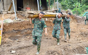Hình ảnh nỗ lực khắc phục hậu quả mưa lũ ở Tìa Dình, Điện Biên