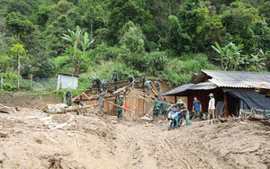 Điện Biên họp khẩn, quyết tâm xây dựng nhà mới cho người dân vùng lũ