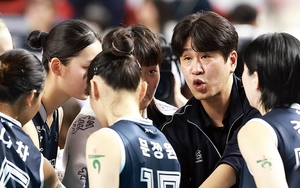 HLV bóng chuyền Hàn Quốc bị tố có hành vi bạo lực với trợ lý 