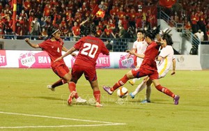 Ngôi sao của ĐT Việt Nam ghi bàn trong chiến thắng 7-0 trước Campuchia, Huỳnh Như và đồng đội tiến thắng một mạch tới chức vô địch