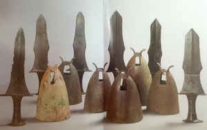 Văn hóa Đông Sơn - Chiến tranh và Hòa bình (kỳ 24): Dao găm Đông Sơn Tây Âu