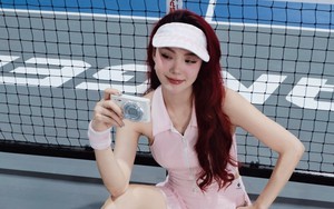 Nữ ca sĩ nhận 'mưa' lời khen khi khoe nhan sắc ngọt ngào trên sân pickleball