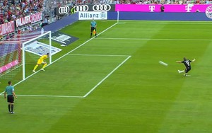 Harry Kane trượt chân, sút penalty lên trời khi đối đầu đội bóng cũ