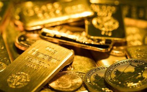 Giá vàng thế giới ngày 8/8 chạm mức đỉnh 2 tuần