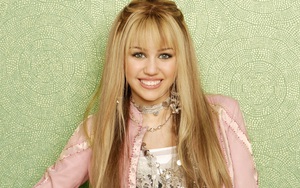 Ca khúc "Wrecking Ball" của Miley Cyrus: Thoát khỏi cái mác Hannah Montana
