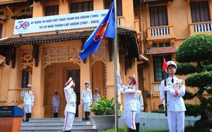 Hình ảnh Lễ thượng cờ kỷ niệm 58 năm Ngày thành lập ASEAN