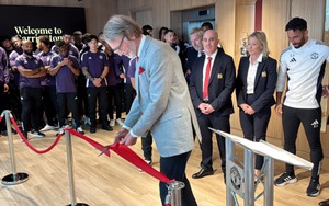 Chiêm ngưỡng trung tâm Carrington đẳng cấp thế giới của MU sau lời chê bai của Ronaldo