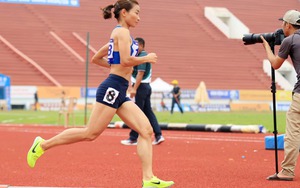 Nguyễn Thị Oanh không có đối thủ trên đường chạy 5.000m, 'mở hàng' HCV giải điền kinh vô địch quốc gia 2025