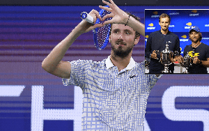 Medvedev chia tay HLV sau thất bại ở US Open 2025