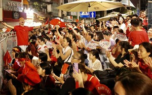 Hàng vạn trái tim chung nhịp đập, hướng về Quảng trường Ba Đình