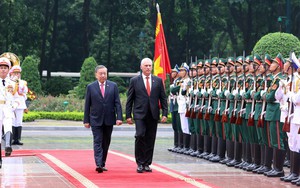 Lễ đón chính thức Bí thư thứ Nhất Đảng Cộng sản Cuba, Chủ tịch nước Cộng hòa Cuba