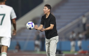 Bình luận viên Quang Huy: 'HLV Kim Sang Sik rất mát tay với bóng đá Việt Nam'