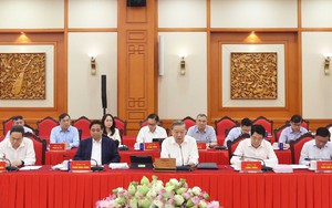 Kết luận số 191-KL/TW: Tiếp tục tăng cường lãnh đạo, chỉ đạo công tác tổ chức đại hội đảng bộ các cấp