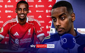 Alexander Isak là thử thách cho Arne Slot trong việc khai thác tối đa hàng công Liverpool