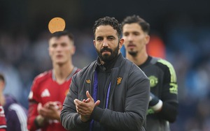 MU chìm trong hỗn loạn: Ruben Amorim như kẻ bất lực sau trận derby thảm họa