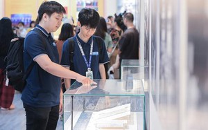 Gian trưng bày “Lịch sử, văn hóa Việt Nam” hút giới trẻ tại Triển lãm thành tựu đất nước