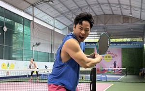 Tùng Dương 'thách' nhạc sĩ Nguyễn Văn Chung so tài trên sân pickleball