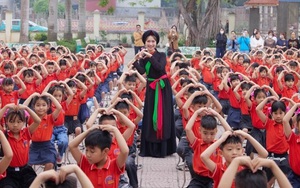 Bốn nhóm chuyên gia, nghệ sĩ, huấn luyện viên, vận động viên ưu tiên mời giảng dạy trong nhà trường