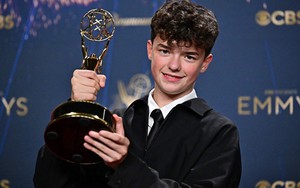 Sao nhí Owen Cooper làm nên lịch sử tại Emmy 2025