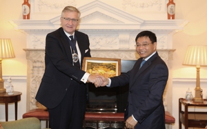 Khu tài chính London phối hợp với Việt Nam phát triển Trung tâm Tài chính quốc tế