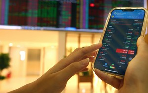  Làn sóng ngân hàng "lấn sân" chứng khoán