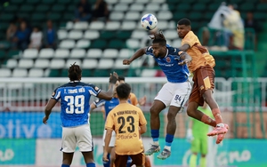 Ngoại binh 'mất tích', HLV Anh Đức như ngồi trên 'đống lửa'