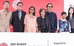 Thay đổi lịch sử tại liên hoan phim lớn nhất châu Á