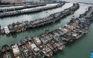 Trung Quốc căng mình ứng phó siêu bão Ragasa