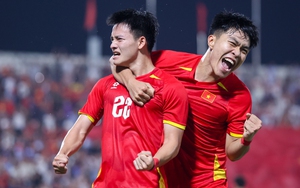 HLV Hoàng Văn Phúc: 'Bóng đá Việt Nam xây sức mạnh từ nội lực'