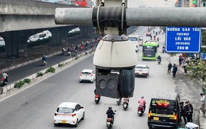 Nửa ngày thí điểm, 2 camera AI giám sát giao thông ở Hà Nội phát hiện 1.452 trường hợp vượt đèn đỏ