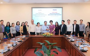 Tổng Giám đốc TTXVN tiếp Đoàn đại biểu Báo Pasaxon Lào