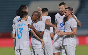 Thép Xanh Nam Định thắng ngoạn mục ở cúp C1 Đông Nam Á dù chơi thiếu người