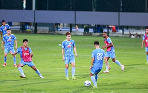 Đội tuyển Việt Nam gấp rút chuẩn bị cho hai trận đấu gặp Nepal
