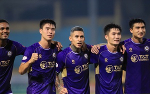 Cựu vương V-League ngược dòng đầy bản lĩnh với 2 bàn trong 10 phút, giành chiến thắng đầu tiên ở mùa này