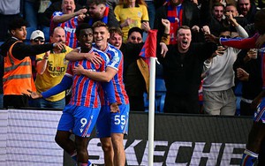 Liverpool nhận thất bại đầu tiên ở mùa giải này; Haaland tỏa sáng giúp Man City thắng 5-1