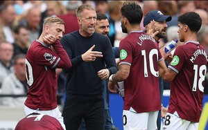 Thêm một HLV ở Ngoại hạng Anh mất việc