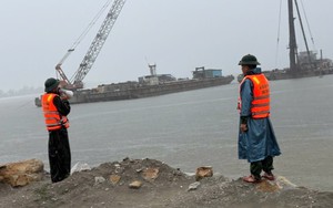 Bão số 10: Một phụ nữ mất tích vì nước cuốn trôi ở TP Huế