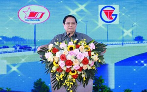 Thủ tướng Phạm Minh Chính: Cầu Phong Châu mới là nhịp cầu hàn gắn vết thương và nhen lên niềm tin, hạnh phúc