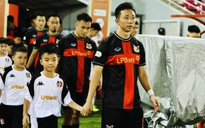 Tin nóng bóng đá Việt Nam hôm nay 30/9: HLV Kim Sang-sik ‘đau đầu’ vì Châu Ngọc Quang; Luật sư Việt Nam không tham gia vụ việc FIFA kỷ luật bóng đá Malaysia